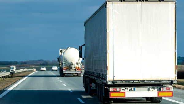 Aizliegums veikt kravas autopārvadājumus KF teritorijā no 2022.gada 10. oktobra
