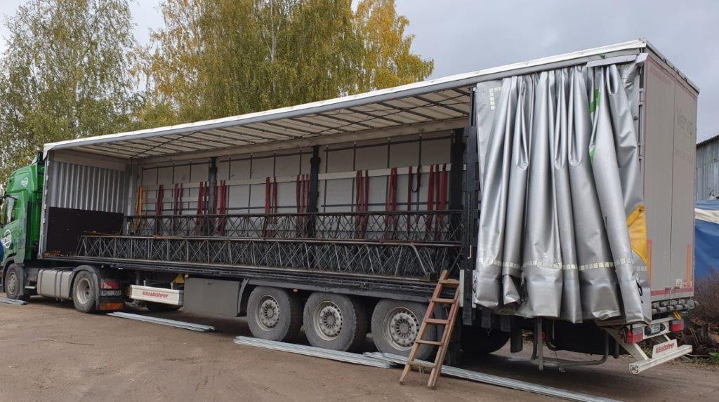Delivery of metal constructions