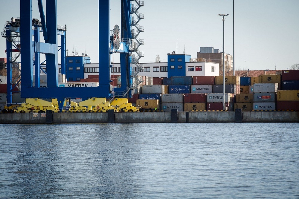 Активизируется сотрудничество управления Рижского свободного порта с партнерами из Китая