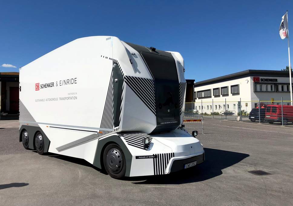 DB Schenker testē autonomi braucošu elektrisko kravinieku bez kabīnes