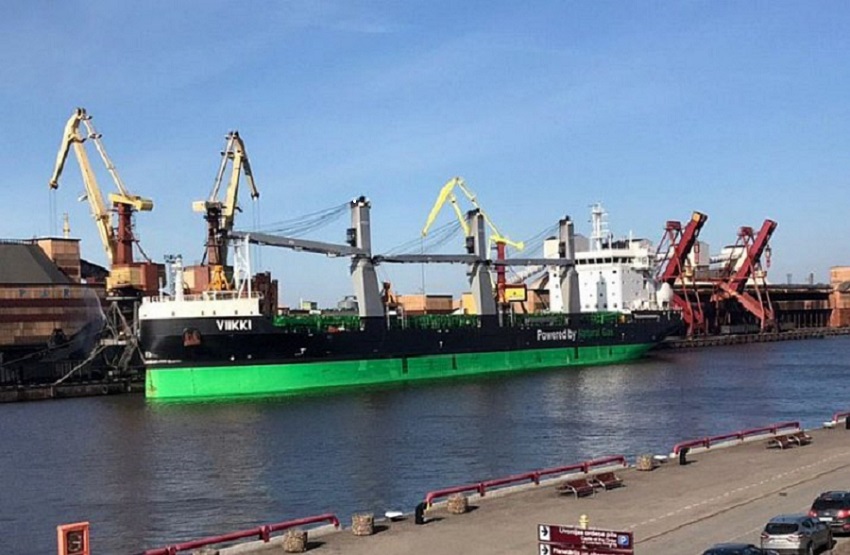 Ventspils ostā sāk ienākt ar dabasgāzi darbināmi kuģi