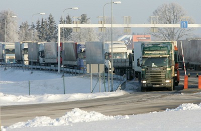 Latvijas pārvadātājiem marta beigās var kļūt problemātiski vest kravas uz Krieviju